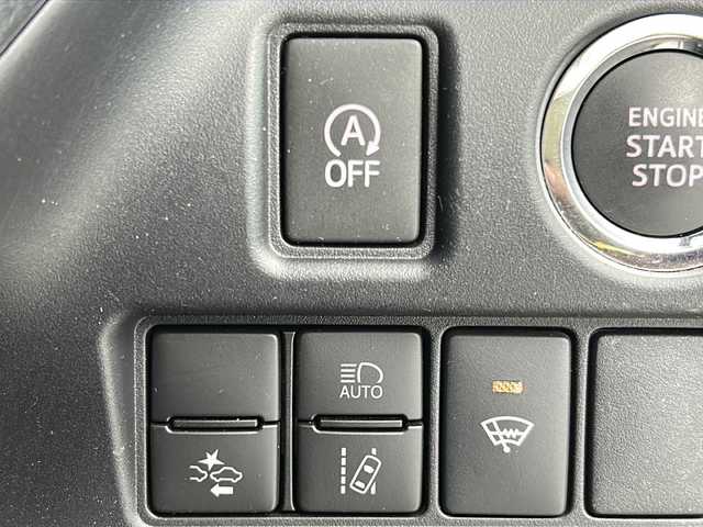 トヨタ ヴォクシー ZS 煌Ⅲ 宮城県 2021(令3)年 2.6万km ホワイトパールクリスタルシャイン 禁煙車/ワンオーナー/4WD/Toyota Safety Sense /・プリクラッシュセーフティ/・レーンディパーチャーアラート/・オートマチックハイビーム/クルーズコントロール/クリアランスソナー/寒冷地仕様/・ワイパーデアイサー/・ミラーヒーター/純正12型フリップダウンモニター/純正10型ナビ/・BT.CD.DVD.SD/・フルセグTV/バックカメラ/両側パワースライドドア/ハーフレザーシート/ビルトインETC/ドライブレコーダー（FR）/プッシュスタート/スマートキー/LEDヘッドライト/LEDフォグライト/純正フロアマット/純正16インチAW