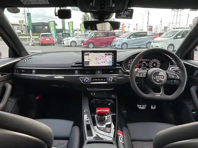 アウディ ＲＳ４ アバント 愛知県 2021(令3)年 0.4万km グレー 純正ナビ/ワンセグテレビ/バックカメラ/アラウンドビュー/Bluetooth/アイドリングストップ/ウィンカーミラー/クルーズコントロール/サンルーフ/プッシュスタート/パワーバックドア/ETC2.0/パドルシフト/バング&オルフセン/置くだけ充電