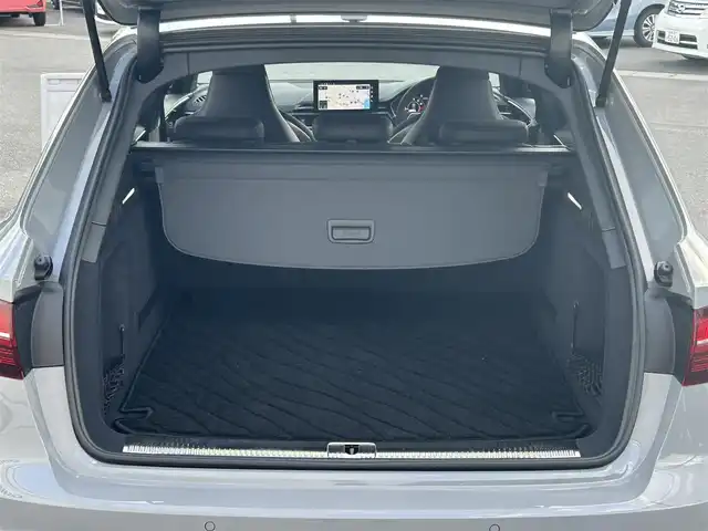アウディ ＲＳ４ アバント 愛知県 2021(令3)年 0.4万km グレー 純正ナビ/ワンセグテレビ/バックカメラ/アラウンドビュー/Bluetooth/アイドリングストップ/ウィンカーミラー/クルーズコントロール/サンルーフ/プッシュスタート/パワーバックドア/ETC2.0/パドルシフト/バング&オルフセン/置くだけ充電