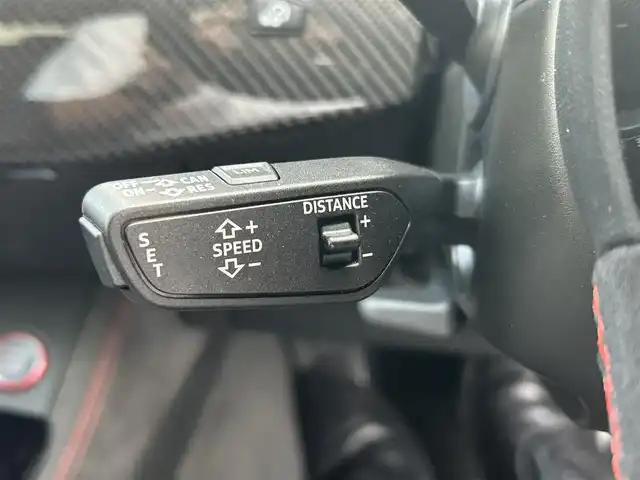 アウディ ＲＳ４ アバント 愛知県 2021(令3)年 0.4万km グレー 純正ナビ/ワンセグテレビ/バックカメラ/アラウンドビュー/Bluetooth/アイドリングストップ/ウィンカーミラー/クルーズコントロール/サンルーフ/プッシュスタート/パワーバックドア/ETC2.0/パドルシフト/バング&オルフセン/置くだけ充電
