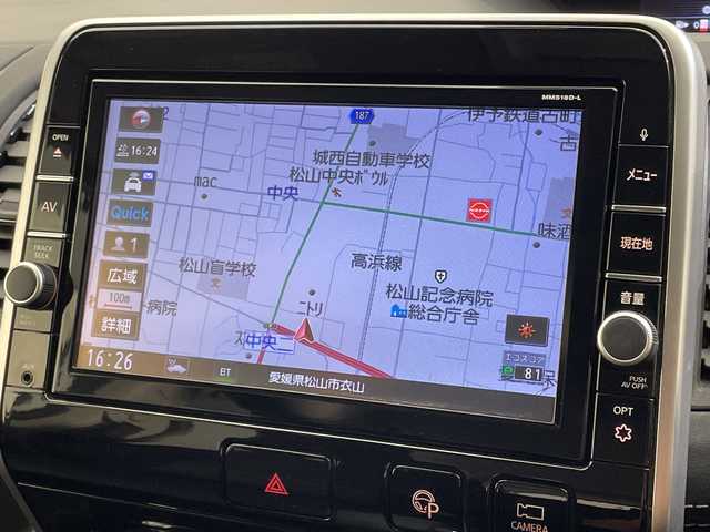 日産 セレナ 愛媛県 2018(平30)年 5.3万km ブリリアントホワイトパール ９型ナビ/フルセグ／Ｂｌｕｅｔｏｏｔｈ／ＵＳB/全方位カメラ/１１型後席モニター/衝突軽減ブレーキ/レーダークルーズコントロール/ＥＴＣ/前方ドライブレコーダー/両側パワースライドドア/前後コーナーセンサー/デジタルインナーミラー/LEDヘッドライト/スペアキー