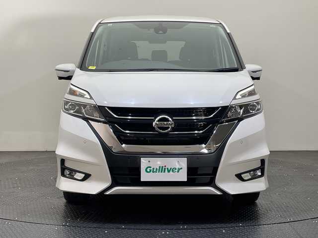 日産 セレナ 愛媛県 2018(平30)年 5.3万km ブリリアントホワイトパール ９型ナビ/フルセグ／Ｂｌｕｅｔｏｏｔｈ／ＵＳB/全方位カメラ/１１型後席モニター/衝突軽減ブレーキ/レーダークルーズコントロール/ＥＴＣ/前方ドライブレコーダー/両側パワースライドドア/前後コーナーセンサー/デジタルインナーミラー/LEDヘッドライト/スペアキー