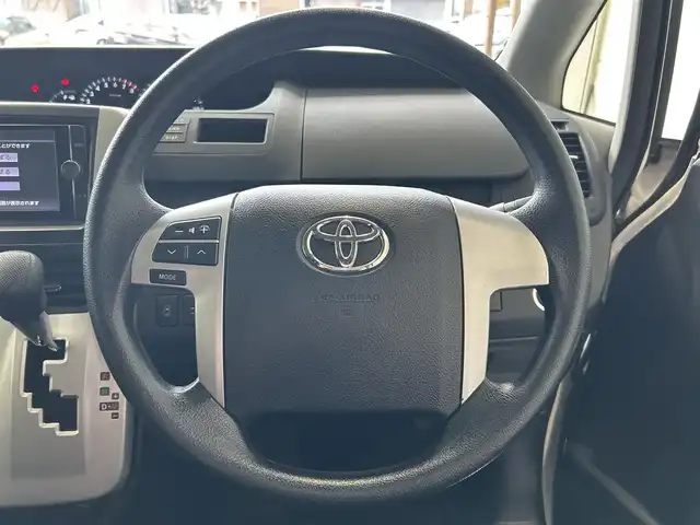 トヨタ ノア X スペシャルエディション 沖縄県 2014(平26)年 7.7万km ホワイトパールクリスタルシャイン (株)IDOMが運営する【じしゃロンコザ店】の自社ローン専用車両になりますこちらは現金またはオートローンご利用時の価格です。自社ローンご希望の方は別途その旨お申付け下さい/純正ナビ　/フルセグＴＶ　/Ｂｌｕｅｔｏｏｔｈ接続　/バックカメラ　/ＣＤ／ＤＶＤ再生　/ＥＴＣ　/両側パワースライドドア　フリップ/ダウンモニター　/オートライト　/プッシュスタート　/スマートキー