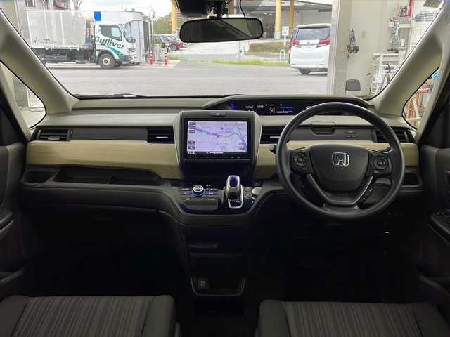 ホンダ フリード ハイブリット G ホンダセンシング 兵庫県 2016(平28)年 7.3万km シトロンドロップ ・純正ナビ（VXM-175VFNi）/・CD/DVD/BT/フルセグTV/・バックカメラ/・ホンダセンシング/・衝突軽減ブレーキ/・誤発進抑制機能/・アダプティブクルーズコントロール/・車線維持支援システム/・歩行者事故低減ステアリング/・路外逸脱抑制機能/・先行車発進お知らせ機能/・標識認識機能/・LEDヘッドライト/・オートライト/・フォグランプ/・コンフォートビューパッケージ/・Cパッケージ/・前後ドライブレコーダー（GL-03AP）/・純正フロアマット/・純正ドアバイザー/・プラズマクラスター/・サンシェード/・スマートキー/・スペアキー/・プッシュスタート