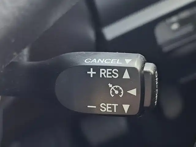 トヨタ エスクァイア Gi 大阪府 2021(令3)年 4.9万km ホワイトパールクリスタルシャイン /禁煙車//ワンオーナー車//MODELLISTAエアロ(F.S.R)//ディーラーOP9型SDナビ【NSZT-Y68T】/・フルTV/DVD/SD/CD/Bluetooth//バックカメラ//純正12.1型フリップダウンモニター【V12-R68C】//両側パワースライドドア//衝突軽減ブレーキ//オートハイビーム//レーンキープアシスト//クルーズコントロール//前席シートヒーター//前後ドラレコ【ZDR-015】//ビルトインETC//純正15AW//バックドアイージークローザー//保証書//取扱説明書//スペアキー