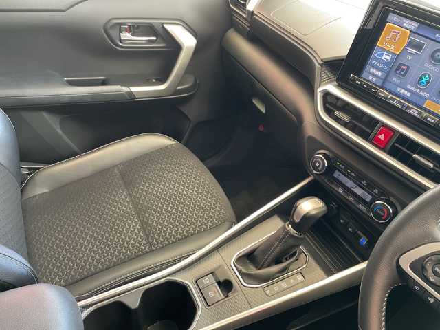 ダイハツ ロッキー プレミアム G HEV 埼玉県 2022(令4)年 3.2万km ブラックマイカメタリック/コンパーノレッド スマートアシスト /9インチメモリナビ /バックカメラ /レーダークルーズコントロール /LEDオート /ハーフレザーシート /シートヒーター /純正17インチアルミホイール /ステアリングスイッチ /純正ETC