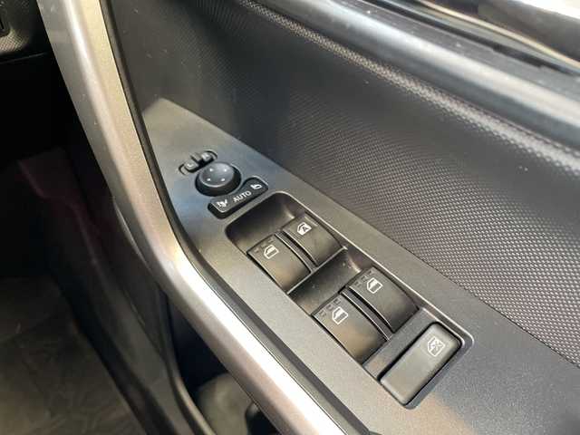 ダイハツ ロッキー プレミアム G HEV 埼玉県 2022(令4)年 3.2万km ブラックマイカメタリック/コンパーノレッド スマートアシスト /9インチメモリナビ /バックカメラ /レーダークルーズコントロール /LEDオート /ハーフレザーシート /シートヒーター /純正17インチアルミホイール /ステアリングスイッチ /純正ETC