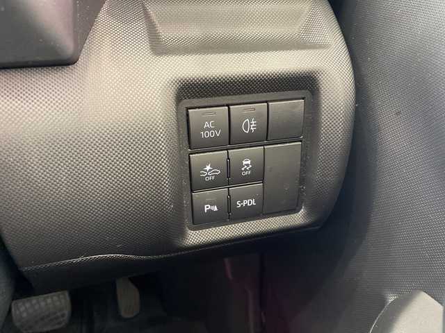 ダイハツ ロッキー プレミアム G HEV 埼玉県 2022(令4)年 3.2万km ブラックマイカメタリック/コンパーノレッド スマートアシスト /9インチメモリナビ /バックカメラ /レーダークルーズコントロール /LEDオート /ハーフレザーシート /シートヒーター /純正17インチアルミホイール /ステアリングスイッチ /純正ETC