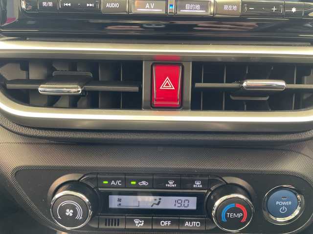 ダイハツ ロッキー プレミアム G HEV 埼玉県 2022(令4)年 3.2万km ブラックマイカメタリック/コンパーノレッド スマートアシスト /9インチメモリナビ /バックカメラ /レーダークルーズコントロール /LEDオート /ハーフレザーシート /シートヒーター /純正17インチアルミホイール /ステアリングスイッチ /純正ETC