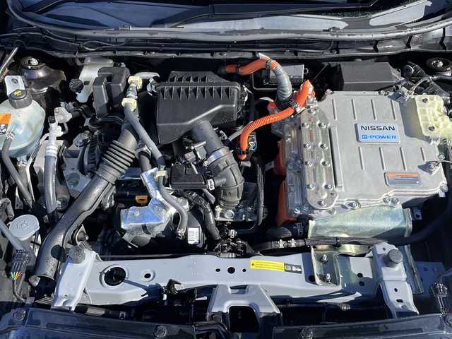 日産 キックス X 岩手県 2021(令3)年 3.1万km ナイトベールパープル プロパイロット ナビ 全周囲C ドラレコ ETC デジタルインナーミラー フルセグ ハーフレザーシート シートヒーター ステアリングヒーター  オートLEDライト フォグランプ ルーフレール  積込冬タイヤ付AW スマートキー