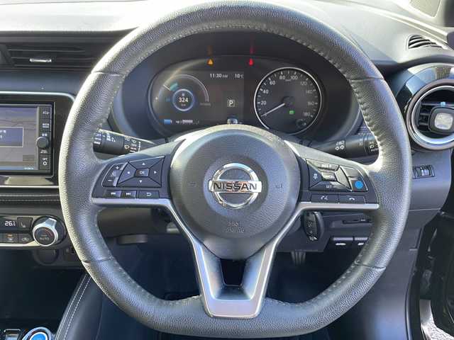 日産 キックス X 岩手県 2021(令3)年 3.1万km ナイトベールパープル プロパイロット ナビ 全周囲C ドラレコ ETC デジタルインナーミラー フルセグ ハーフレザーシート シートヒーター ステアリングヒーター  オートLEDライト フォグランプ ルーフレール  積込冬タイヤ付AW スマートキー