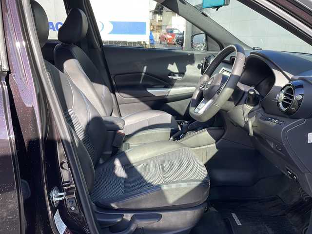 日産 キックス X 岩手県 2021(令3)年 3.1万km ナイトベールパープル プロパイロット ナビ 全周囲C ドラレコ ETC デジタルインナーミラー フルセグ ハーフレザーシート シートヒーター ステアリングヒーター  オートLEDライト フォグランプ ルーフレール  積込冬タイヤ付AW スマートキー