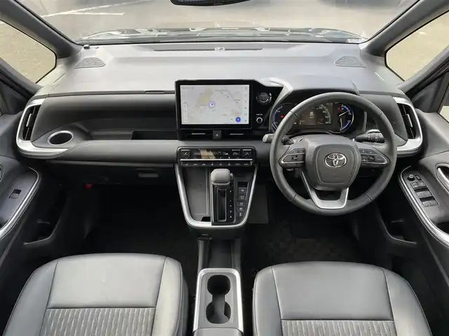 トヨタ ノア ハイブリッド S－Z 東京都 2024(令6)年 0.4万km アティチュードブラックマイカ 純正ナビ　/　　TV　フルセグ　CD　DVD　Bluetooth/両側電動スライドドア　/サイドステップ　/電動リアゲート　/フォグライト　/ハーフレザーシート　/シートヒーター　/ステアリングヒーター　/ミラー型ドラレコ　/ビルトインＥＴＣ　/追従型クルコン/ステアリングスイッチ/衝突被害軽減システム