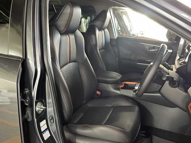 トヨタ ＲＡＶ４ アドベンチャー 広島県 2022(令4)年 3.5万km グレーメタリック ＡＬＰＩＮＥ９型ナビ　/シートヒーター　/エアシート　/パワーシート　/電動リアゲート　/レーダークルーズコントロール　/バックカメラ　/ALPINEデジタルルームミラー/ステアリングヒーター　/オートハイビーム　/ETC　/ドラレコ/純正18インチアルミホイール（225/60/R18)/エアバック（運転席/助手席/サイド）