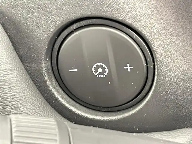 ホンダ ヴェゼル ハイブリッド e:HEV Z 千葉県 2025(令7)年 0.1千km プラチナホワイトパール 登録済未使用車　/登録時走行距離：5km/純正ホンダコネクトナビ　/AM＆FM＆Bluetooth＆フルセグTV/ホンダセンシング　/レーダークルーズコントロール　/踏み間違い衝突軽減システム　/ブラインドスポットモニター/シートヒーター　/電動トランク　/ダウンヒルアシスト　/ビルトインＥＴＣ2.0/ワイヤレス充電/電動格納サイドミラー/電動パーキングブレーキ/オートホールド/Driveモード/前後コーナーセンサー/LEDヘッドライト（オートライト機能付き）/フォグランプ/トノカバー/USBポート/アイドリングストップ/ウィンカーミラー/プッシュスタート