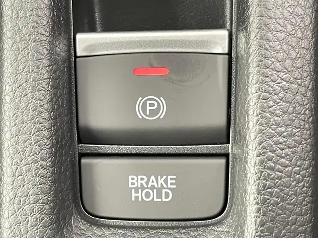 ホンダ ヴェゼル ハイブリッド e:HEV Z 千葉県 2025(令7)年 0.1千km プラチナホワイトパール 登録済未使用車　/登録時走行距離：5km/純正ホンダコネクトナビ　/AM＆FM＆Bluetooth＆フルセグTV/ホンダセンシング　/レーダークルーズコントロール　/踏み間違い衝突軽減システム　/ブラインドスポットモニター/シートヒーター　/電動トランク　/ダウンヒルアシスト　/ビルトインＥＴＣ2.0/ワイヤレス充電/電動格納サイドミラー/電動パーキングブレーキ/オートホールド/Driveモード/前後コーナーセンサー/LEDヘッドライト（オートライト機能付き）/フォグランプ/トノカバー/USBポート/アイドリングストップ/ウィンカーミラー/プッシュスタート