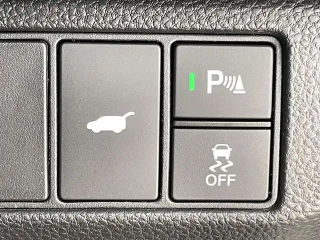 ホンダ ヴェゼル ハイブリッド e:HEV Z 千葉県 2025(令7)年 0.1千km プラチナホワイトパール 登録済未使用車　/登録時走行距離：5km/純正ホンダコネクトナビ　/AM＆FM＆Bluetooth＆フルセグTV/ホンダセンシング　/レーダークルーズコントロール　/踏み間違い衝突軽減システム　/ブラインドスポットモニター/シートヒーター　/電動トランク　/ダウンヒルアシスト　/ビルトインＥＴＣ2.0/ワイヤレス充電/電動格納サイドミラー/電動パーキングブレーキ/オートホールド/Driveモード/前後コーナーセンサー/LEDヘッドライト（オートライト機能付き）/フォグランプ/トノカバー/USBポート/アイドリングストップ/ウィンカーミラー/プッシュスタート