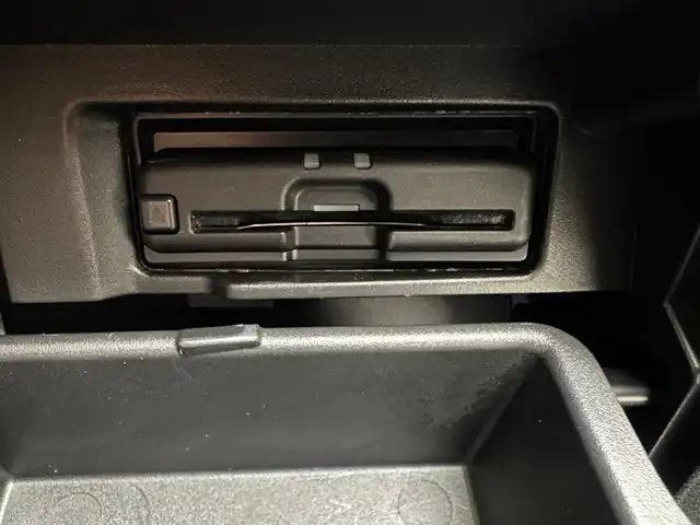 日産 セレナ e－パワー ハイウェイスター V 兵庫県 2022(令4)年 4.3万km ブリリアントホワイトパール 2トーン ・純正SDナビ/・アラウンドビューモニター/・純正前方ドライブレコーダー/・ETC/・両側パワースライドドア/・デジタルインナーミラー/・電子パーキングブレーキ/・プロパイロット/・衝突軽減ブレーキ/・レーンキープアシスト/・追従クルーズコントロール/・ブラインドスポットモニター/・純正15インチアルミホイール/・オートライト/・オートハイビーム/・LEDヘッドライト/・フォグランプ/・純正フロアマット/・スマートキー/・スペアキー1本/・プッシュスタート