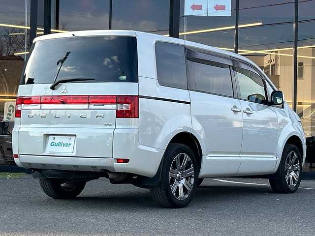 三菱 デリカＤ：５ D－Power package 大阪府 2017(平29)年 7.5万km ウォームホワイトパール フリップダウンモニター（アルパイン）　クルーズコントロール　シートヒーター　両側パワースライドドア　バックカメラ　ＥＴＣ　クラリオンナビ　フルセグＴＶ　ＣＤ　ＤＶＤ　Ｂｌｕｅｔｏｏｔｈ　　純正１8ＡＷ　純正オーディオ　ダッシュマット　社外フロアマット　HIDヘッドライト　スマートキー　スペアキー1　