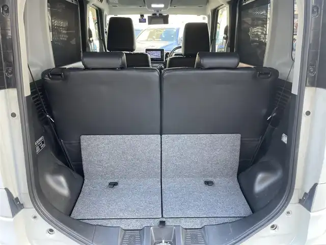 スズキ スペーシア カスタム HYBRID XS ターボ 東京都 2018(平30)年 4.1万km ピュアホワイトパール/ブラック2トーン ターボ/社外メモリナビ(CN-RZ743W)/　(フルセグTV/Bluetooth/DVD/SD/USB)/バックカメラ/ETC/前後ドライブレコーダー/両側パワースライドドア/ハーフレザーシート/D席シートヒーター/レザー調シートカバー/クルーズコントロール/スズキ セーフティ サポート/・デュアルセンサーブレーキサポート/・車線逸脱警報機能/・先行車発進お知らせ機能/・後退時ブレーキサポート/・リヤパーキングセンサー/・誤発進抑制機能/・ふらつき警報機能/・ハイビームアシスト/・後方誤発進抑制機能/横滑り防止装置/パドルシフト/スマートキー/社外14インチアルミホイール/(純正15インチアルミ車載)/純正LEDヘッドライト/カーテンエアバック/スペアキー1本/保証書/取扱説明書