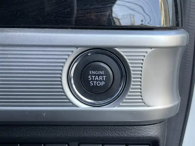 スズキ スペーシア カスタム HYBRID XS ターボ 東京都 2018(平30)年 4.1万km ピュアホワイトパール/ブラック2トーン ターボ/社外メモリナビ(CN-RZ743W)/　(フルセグTV/Bluetooth/DVD/SD/USB)/バックカメラ/ETC/前後ドライブレコーダー/両側パワースライドドア/ハーフレザーシート/D席シートヒーター/レザー調シートカバー/クルーズコントロール/スズキ セーフティ サポート/・デュアルセンサーブレーキサポート/・車線逸脱警報機能/・先行車発進お知らせ機能/・後退時ブレーキサポート/・リヤパーキングセンサー/・誤発進抑制機能/・ふらつき警報機能/・ハイビームアシスト/・後方誤発進抑制機能/横滑り防止装置/パドルシフト/スマートキー/社外14インチアルミホイール/(純正15インチアルミ車載)/純正LEDヘッドライト/カーテンエアバック/スペアキー1本/保証書/取扱説明書