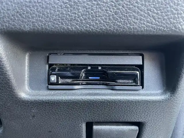 スズキ スペーシア カスタム HYBRID XS ターボ 東京都 2018(平30)年 4.1万km ピュアホワイトパール/ブラック2トーン ターボ/社外メモリナビ(CN-RZ743W)/　(フルセグTV/Bluetooth/DVD/SD/USB)/バックカメラ/ETC/前後ドライブレコーダー/両側パワースライドドア/ハーフレザーシート/D席シートヒーター/レザー調シートカバー/クルーズコントロール/スズキ セーフティ サポート/・デュアルセンサーブレーキサポート/・車線逸脱警報機能/・先行車発進お知らせ機能/・後退時ブレーキサポート/・リヤパーキングセンサー/・誤発進抑制機能/・ふらつき警報機能/・ハイビームアシスト/・後方誤発進抑制機能/横滑り防止装置/パドルシフト/スマートキー/社外14インチアルミホイール/(純正15インチアルミ車載)/純正LEDヘッドライト/カーテンエアバック/スペアキー1本/保証書/取扱説明書