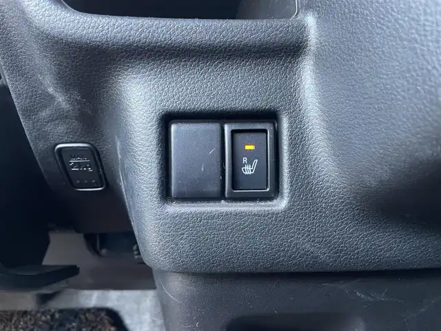 スズキ スペーシア カスタム HYBRID XS ターボ 東京都 2018(平30)年 4.1万km ピュアホワイトパール/ブラック2トーン ターボ/社外メモリナビ(CN-RZ743W)/　(フルセグTV/Bluetooth/DVD/SD/USB)/バックカメラ/ETC/前後ドライブレコーダー/両側パワースライドドア/ハーフレザーシート/D席シートヒーター/レザー調シートカバー/クルーズコントロール/スズキ セーフティ サポート/・デュアルセンサーブレーキサポート/・車線逸脱警報機能/・先行車発進お知らせ機能/・後退時ブレーキサポート/・リヤパーキングセンサー/・誤発進抑制機能/・ふらつき警報機能/・ハイビームアシスト/・後方誤発進抑制機能/横滑り防止装置/パドルシフト/スマートキー/社外14インチアルミホイール/(純正15インチアルミ車載)/純正LEDヘッドライト/カーテンエアバック/スペアキー1本/保証書/取扱説明書