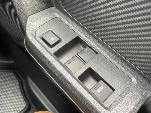 ホンダ Ｓ６６０ α 特別仕様車ブルーノレザーED 宮崎県 2017(平29)年 0.7万km ベルベットマルーンメタリック 純正カーオーディオ/(AM.FM.Bluetooth.USB.HDMI)/社外ポータブルナビ/バックカメラ/ETC/前方ドライブレコーダー/オープンカー/クルーズコントロール/SPORTモード/ターボ/パドルシフト/エンジンスタートボタン/アイドリングストップ/パワーウィンドウ/パワーステアリング/スマートキー