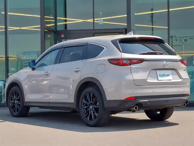 マツダ ＣＸ－８ XD ブラックトーンエディション 東京都 2023(令5)年 2.8万km プラチナクォーツメタリック 4WD・7人乗り/衝突軽減ブレーキ/レーンキープアシスト/オートハイビーム/オフロードトラクションアシスト/レーダークルーズコントロール/クリアランスソナー/純正10インチナビ/AM/FM/TV/BT/AppleCarplay/androidauto/全周囲カメラ/ハーフレザーシート/前席パワーシート/シートヒーター/電動リアゲート/ワイヤレス充電/ETC2.0