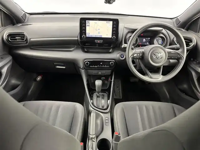 トヨタ ヤリス G 埼玉県 2020(令2)年 6.5万km アバンギャルドブロンズメタリック 純正ナビ(AM/FM/Bluetooth)/バックカメラ/レーンディパーチャーアラート/プリクラッシュセーフティ/ブラインドスポットモニター/クリアランスソナー/リヤクロストラフィックアラート/パーキングサポートブレーキ/ロードサインアシスト/デジタルインナーミラー/ビルトインETC/ドライブレコーダー前後