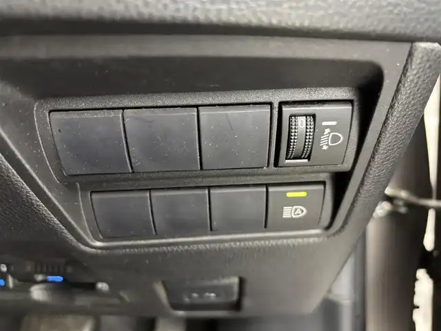 トヨタ ヤリス G 埼玉県 2020(令2)年 6.5万km アバンギャルドブロンズメタリック 純正ナビ(AM/FM/Bluetooth)/バックカメラ/レーンディパーチャーアラート/プリクラッシュセーフティ/ブラインドスポットモニター/クリアランスソナー/リヤクロストラフィックアラート/パーキングサポートブレーキ/ロードサインアシスト/デジタルインナーミラー/ビルトインETC/ドライブレコーダー前後