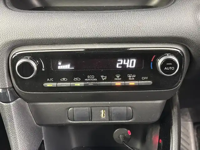 トヨタ ヤリス G 埼玉県 2020(令2)年 6.5万km アバンギャルドブロンズメタリック 純正ナビ(AM/FM/Bluetooth)/バックカメラ/レーンディパーチャーアラート/プリクラッシュセーフティ/ブラインドスポットモニター/クリアランスソナー/リヤクロストラフィックアラート/パーキングサポートブレーキ/ロードサインアシスト/デジタルインナーミラー/ビルトインETC/ドライブレコーダー前後