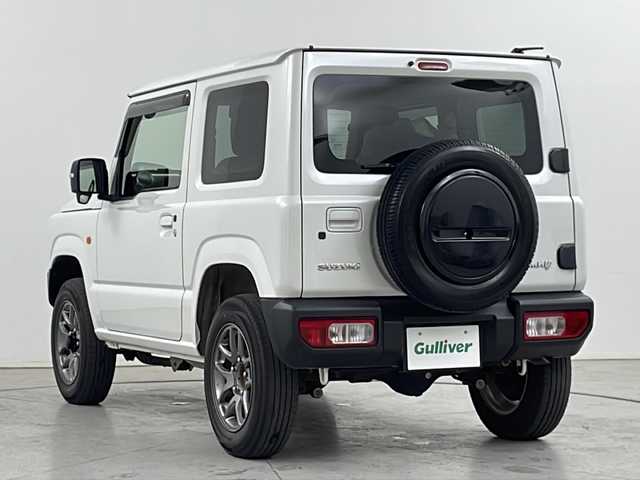 スズキ ジムニー XC 道央・札幌 2020(令2)年 6.3万km ピュアホワイトP ・4WD  /  ターボ/・スズキセーフティサポート/・デュアルセンサーブレーキサポート/・誤発進抑制機能/・ハイビーム/LEDライト/・純正メモリナビ　　/・BT/DVD/CD/SD/フルセグ/・クルーズコントロール/・フォグランプ/・純正エンジンスターター/・スマートキー×2/・シートヒーター/・純正16インチAW/・ヒルディセントコントロール/・車線逸脱警報/・ETC/・16インチ社外AW冬タイヤ積込