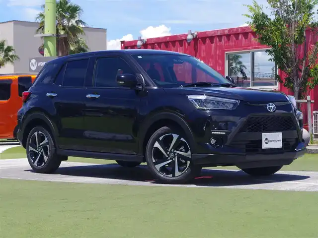 トヨタ ライズ Z 千葉県 2025(令7)年 0.1万km未満 ブラックマイカメタリック HEV Z　ディスプレイオーディオパッケーシ（97900）/スマートアシストIII/レーダークルーズコントロール/エコアイドル/スマートペダル/ディスプレイオーディオ/純正地デジTV/【Apple CarPlay　Android Auto対応】/【Bluetooth接続】/バックカメラ/前席シートヒーター/革巻きステアリング/ステアリングスイッチ/LEDヘッドライト/フォグライト/ウインカーミラー/コーナーセンサー/純正17インチアルミホイル/サイド/カーテンエアバッグ/キーフリーシステム