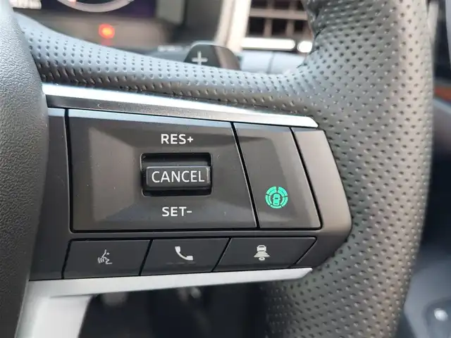 三菱 アウトランダー ＰＨＥＶ P 東京都 2023(令5)年 1.1万km パールⅡ パノラマサンルーフ/純正ナビ/アラウンドビューモニター/ビルトインETC2.0/BOSEサウンド/マイパイロット/レーダークルーズコントロール/ヘッドアップディスプレイ/AC1500W/パワーバックドア/パドルシフト/シートヒーター/ステアリングヒーター/置くだけ充電/コーナーセンサー/e-Assist/・衝突軽減ブレーキ/・踏み間違い衝突防止アシスト/・車線逸脱警報システム/・後側方衝突被害防止支援システム/・後側方車両検知警報システム/・後退時車両検知警報システム