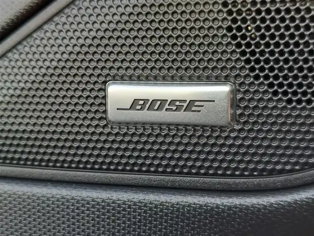 三菱 アウトランダー ＰＨＥＶ P 東京都 2023(令5)年 1.1万km パールⅡ パノラマサンルーフ/純正ナビ/アラウンドビューモニター/ビルトインETC2.0/BOSEサウンド/マイパイロット/レーダークルーズコントロール/ヘッドアップディスプレイ/AC1500W/パワーバックドア/パドルシフト/シートヒーター/ステアリングヒーター/置くだけ充電/コーナーセンサー/e-Assist/・衝突軽減ブレーキ/・踏み間違い衝突防止アシスト/・車線逸脱警報システム/・後側方衝突被害防止支援システム/・後側方車両検知警報システム/・後退時車両検知警報システム