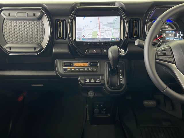 スズキ ハスラー HYBRID X ターボ 秋田県 2025(令7)年 0.4万km ソフトベージュメタリック 純正ナビ【AM/FM/BT/CD/DVD】 /USBポート/全方位カメラ /フルセグTV /ETC パドルシフト　/前後ドライブレコーダー　/アダプティブクルーズコントロール　/前席シートヒーター　/スズキセーフティサポート/車線逸脱警報/横滑り防止装置/衝突被害軽減システム/クリアランスソナー/オートライト　/オートエアコン  /ダウンヒルアシストコントロール/ヒルディセントコントロール/PWR/プッシュスタート /スマートキー/スペアキー有り/ステアリングリモコン/アイドリングストップ/革巻きステアリング/社外フロアマット/ウィンカーミラー /フォグライト /サイドバイザー /取扱説明書