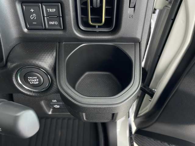 スズキ ハスラー HYBRID X ターボ 秋田県 2025(令7)年 0.4万km ソフトベージュメタリック 純正ナビ【AM/FM/BT/CD/DVD】 /USBポート/全方位カメラ /フルセグTV /ETC パドルシフト　/前後ドライブレコーダー　/アダプティブクルーズコントロール　/前席シートヒーター　/スズキセーフティサポート/車線逸脱警報/横滑り防止装置/衝突被害軽減システム/クリアランスソナー/オートライト　/オートエアコン  /ダウンヒルアシストコントロール/ヒルディセントコントロール/PWR/プッシュスタート /スマートキー/スペアキー有り/ステアリングリモコン/アイドリングストップ/革巻きステアリング/社外フロアマット/ウィンカーミラー /フォグライト /サイドバイザー /取扱説明書
