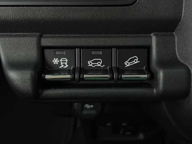 スズキ ハスラー HYBRID X ターボ 秋田県 2025(令7)年 0.4万km ソフトベージュメタリック 純正ナビ【AM/FM/BT/CD/DVD】 /USBポート/全方位カメラ /フルセグTV /ETC パドルシフト　/前後ドライブレコーダー　/アダプティブクルーズコントロール　/前席シートヒーター　/スズキセーフティサポート/車線逸脱警報/横滑り防止装置/衝突被害軽減システム/クリアランスソナー/オートライト　/オートエアコン  /ダウンヒルアシストコントロール/ヒルディセントコントロール/PWR/プッシュスタート /スマートキー/スペアキー有り/ステアリングリモコン/アイドリングストップ/革巻きステアリング/社外フロアマット/ウィンカーミラー /フォグライト /サイドバイザー /取扱説明書
