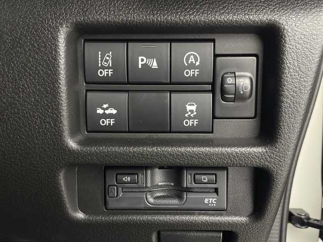 スズキ ハスラー HYBRID X ターボ 秋田県 2025(令7)年 0.4万km ソフトベージュメタリック 純正ナビ【AM/FM/BT/CD/DVD】 /USBポート/全方位カメラ /フルセグTV /ETC パドルシフト　/前後ドライブレコーダー　/アダプティブクルーズコントロール　/前席シートヒーター　/スズキセーフティサポート/車線逸脱警報/横滑り防止装置/衝突被害軽減システム/クリアランスソナー/オートライト　/オートエアコン  /ダウンヒルアシストコントロール/ヒルディセントコントロール/PWR/プッシュスタート /スマートキー/スペアキー有り/ステアリングリモコン/アイドリングストップ/革巻きステアリング/社外フロアマット/ウィンカーミラー /フォグライト /サイドバイザー /取扱説明書