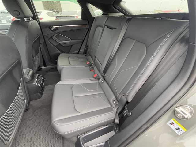 アウディ アウディ Ｑ３ SB 35TDIクワトロ Sライン 徳島県 2023(令5)年 6.7万km 緑／グレー 純正ナビ/全周囲カメラ/バックカメラ/ドライブレコーダー（前後）/ETC2.0/シートヒーター/クルーズコントロール（追従有）/純正フロアマット/コーナーセンサー（前後）/ブラインドスポットモニター/速度警告/オートホールド/オールウェザーライト/タイプC入力端子