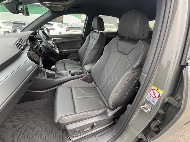 アウディ アウディ Ｑ３ SB 35TDIクワトロ Sライン 徳島県 2023(令5)年 6.7万km 緑／グレー 純正ナビ/全周囲カメラ/バックカメラ/ドライブレコーダー（前後）/ETC2.0/シートヒーター/クルーズコントロール（追従有）/純正フロアマット/コーナーセンサー（前後）/ブラインドスポットモニター/速度警告/オートホールド/オールウェザーライト/タイプC入力端子