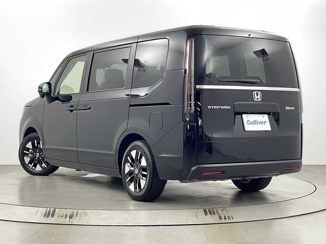 ホンダ ステップワゴン eHEV エアー EX 埼玉県 2025(令7)年 0.1千km クリスタルブラックパール 登録済未使用車　/純正１１．４インチナビ　/バックカメラ　/ホンダセンシング/・衝突軽減ブレーキ（CMBS）/・誤発進抑制機能 /・後方誤発進抑制機能/・近距離衝突軽減ブレーキ/・歩行者事故低減ステアリング/・路外逸脱抑制機能/・アダプティブクルーズコントロール（ACC）/・車線維持支援システム（LKAS）/・先行車発進お知らせ機能/パワーバックドア　/両側パワースライドドア　/前後コーナーセンサー　/Ａｐｐｌｅｃａｒｐｌａｙ　/ＣＤ再生　/ＤＶＤ再生　/ＬＥＤライト　/シートヒーター