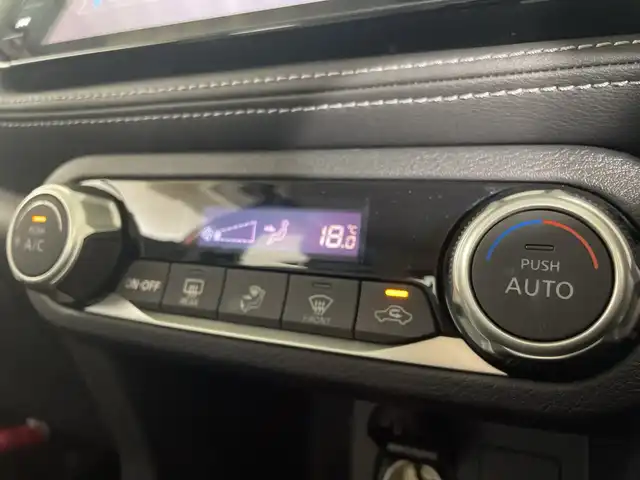 日産 キックス X 福岡県 2022(令4)年 2.1万km ラディアントレッド 純正メモリーナビゲーション/フルセグテレビ/全方位モニター/デジタルインナーミラー/ハーフレザーシート/プロパイロットエディション/スマートキー/プッシュスタートエンジン/革巻きステアリング/オートライト/TVキッド/ステアリングスイッチ/ドアバイザー/フロアマット/LEDヘッドライト/純正17インチアルミホイール
