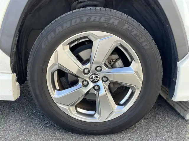 トヨタ ＲＡＶ４ G 奈良県 2021(令3)年 3.3万km ホワイトパールクリスタルシャイン 純正ディスプレイオーディオ　/Ｂｌｕｅｔｏｏｔｈ　/全方位モニター　/ビルトインＥＴＣ　/前後ドライブレコーダー　/ステアリングヒーター　/メモリーシート　/サンルーフ　/シートヒーター　/モデリスタエアロ