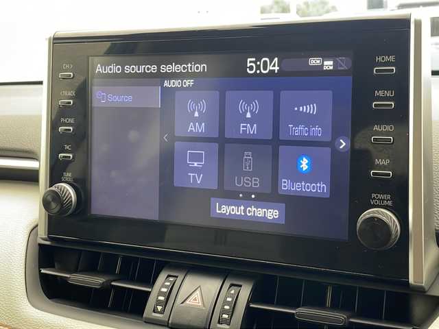 トヨタ ＲＡＶ４ ハイブリッド アドベンチャー 沖縄県 2022(令4)年 8.5万km アッシュグレーメタリック/グレイッシュブルー 純正ディスプレイオーディオ/　（Bluetooth/フルセグTV/AM/FM）/パノラマルーフ/ドライブレコーダー/ETC2.0/パノラミックビューモニター/トヨタセーフティセンス/・衝突被害軽減ブレーキ (プリクラッシュセーフティ)																									/・ハンドル操作サポート (レーントレーシングアシスト)																									/・追従ドライブ支援機能 (レーダークルーズコントロール)																									/・車線はみ出しアラート (レーンディパーチャーアラート)																									/・自動ハイビーム (オートマチックハイビーム)																									/ブラインドスポットモニター/電動リアゲート/レザーシート/メモリ付パワーシート/シートエアコン/シートヒーター/電動サイドブレーキ/ステアリングヒーター/オートハイビーム/クリアランスソナー/LEDヘッドライト/オートライト/スマートキー/スペアキー/プッシュスタート/純正フロアマット/純正19インチアルミホイール