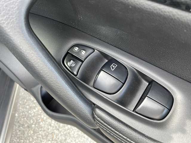 日産 エクストレイル 20X ブラックエクストリーマーX エマB 富山県 2015(平27)年 2.1万km ダイヤモンドブラック パートタイム4WD/前席シートヒーター/スマートキー/プッシュスタート/ビルトインETC 　/オートライト　/アイドリングストップ /ダウンヒルアシストコントロール/コーナーセンサー　/純正アルミホイール　/純正フロアマット/横滑り防止装置　/スペアキー1本　/　