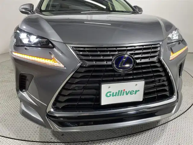 レクサス ＮＸ 300h Iパッケージ 大阪府 2018(平30)年 3.1万km マーキュリーグレーマイカ 茶革シート 純正エアロ 純正10.3incナビTV バックカメラ 三眼LED ヘッドアップディスプレイ パワーシート/ヒーター ハンドルヒーター 電動リアゲート レーダークルコン 衝突軽減ブレーキ レーンアシスト BSM