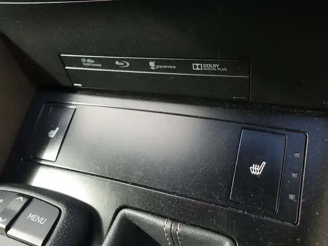 レクサス ＩＳ 300h 山形県 2013(平25)年 6.6万km ブラック 純正SDナビ/　　【CD DVD BD BT フルセグ USB AUX MSV】/バックカメラ/レーダークルーズコントロール/LEDオートヘッドライト/ハーフレザーシート/シートヒーター/純正17インチアルミホイール/コーナーセンサー/ステアリングスイッチ/パドルシフト/電動格納ウィンカーミラー/フォグランプ/スマートキー/ETC2.0