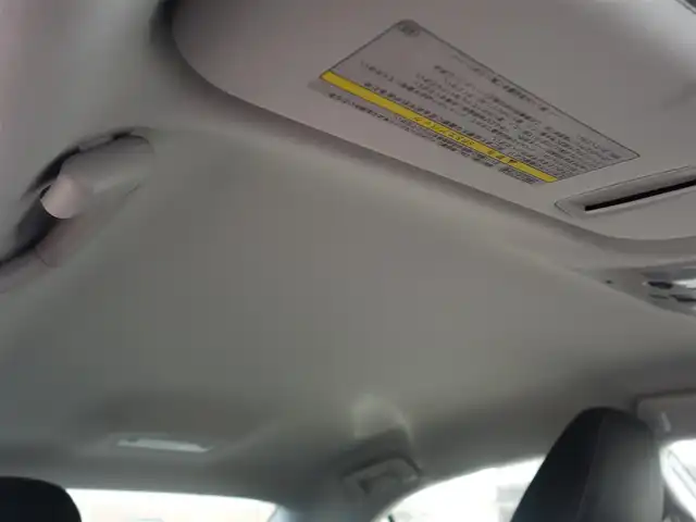 レクサス ＩＳ 300h 山形県 2013(平25)年 6.6万km ブラック 純正SDナビ/　　【CD DVD BD BT フルセグ USB AUX MSV】/バックカメラ/レーダークルーズコントロール/LEDオートヘッドライト/ハーフレザーシート/シートヒーター/純正17インチアルミホイール/コーナーセンサー/ステアリングスイッチ/パドルシフト/電動格納ウィンカーミラー/フォグランプ/スマートキー/ETC2.0